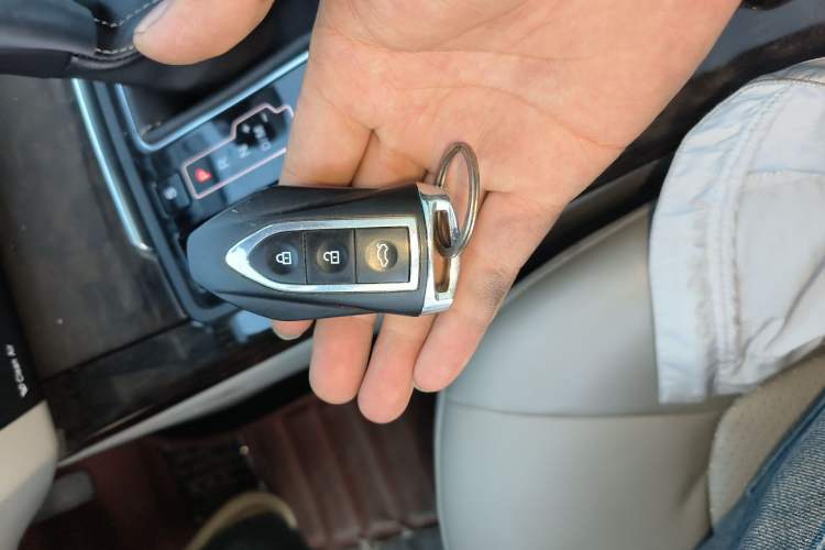 Used Zotye Z700 2016 1.8T DCT Elegant Version Vehicle Key