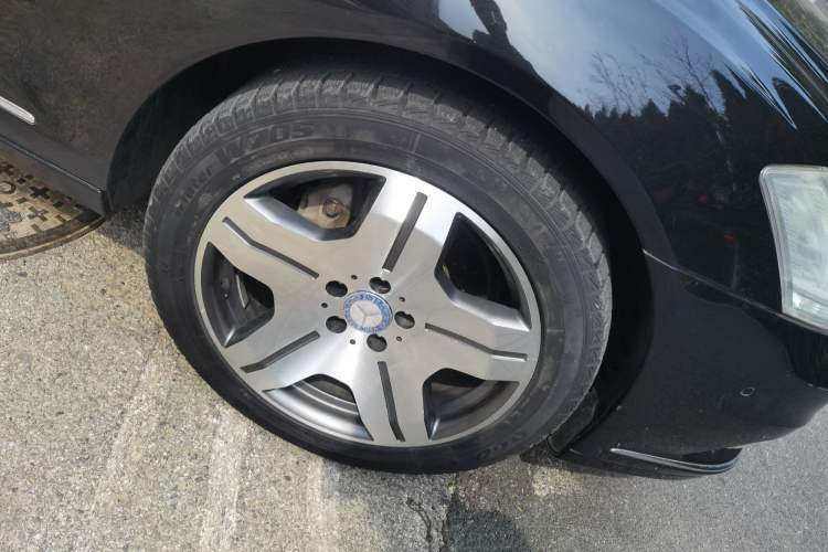 Used Mercedes-Benz S-Class 2012 S 400 L HYBRID Grand Edition Right Front Wheel Hub