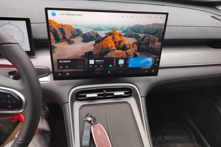 Used Chery Tiggo 8 PLUS 2025 290TGDI DCT Luxury 5-Seater