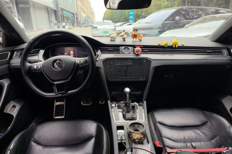 Used Volkswagen FAW-Volkswagen CC 2020 330TSI Glamour Edition China VI Standard Center Console