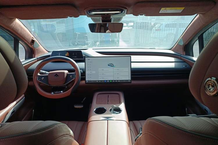 Used Hyptec HL 2025 700 Ultra Six-Seater All-Wheel-Drive LiDAR Version
