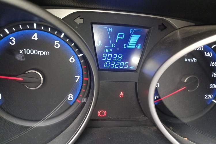 Used Hyundai ix35 2013 2.0L Automatic Two-Wheel Drive Smart GLS China IV Standard