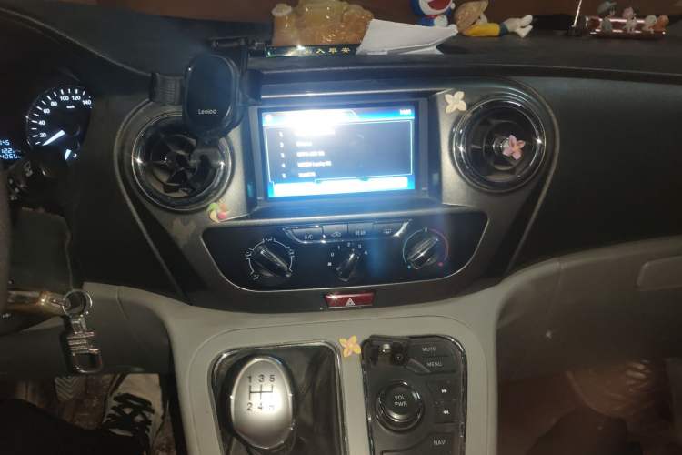 Used JAC Refine M3 2019 IKEA Edition 1.6L Luxury Smart Model Audio And AC Panel