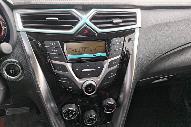 Used BYD F3 2016 1.5L Automatic Luxury Model Audio And AC Panel