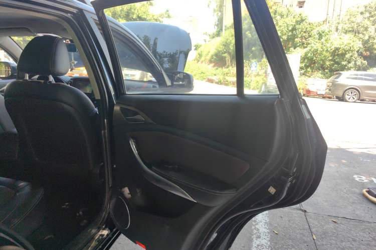 Used BYD Song 2016 GaiShi Edition 1.5TI Manual Elite Model