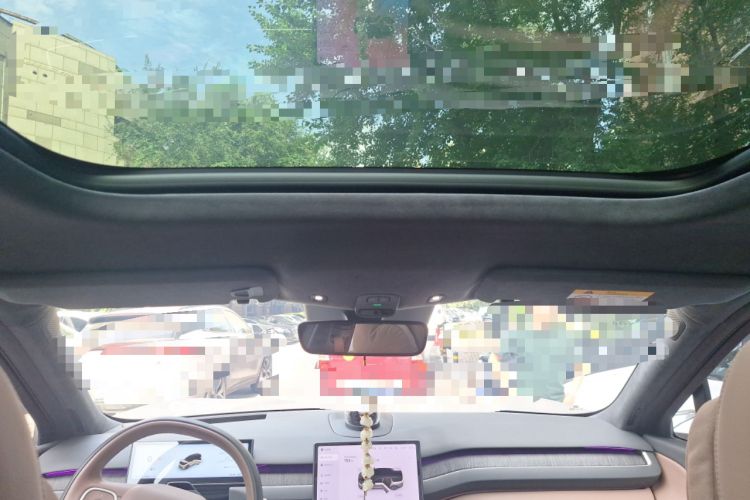 Used Nio ES8 2023 75 kWh Headliner