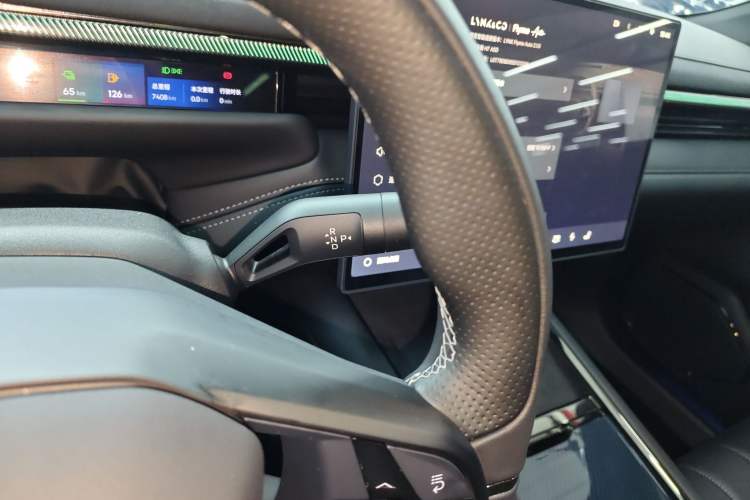 Used Lynk & Co Lynk & Co 10 EM-P 2025 Model 120 Four-Wheel Drive Ultra