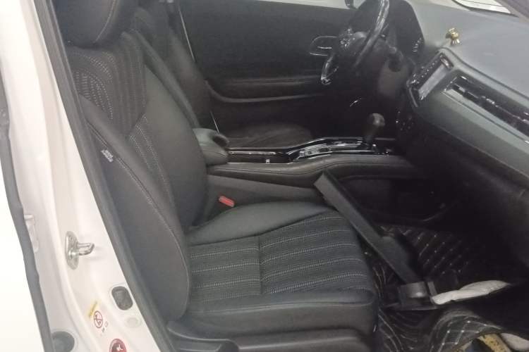 Used Honda Vezel 2015 1.8L CVT 2WD Luxury Model