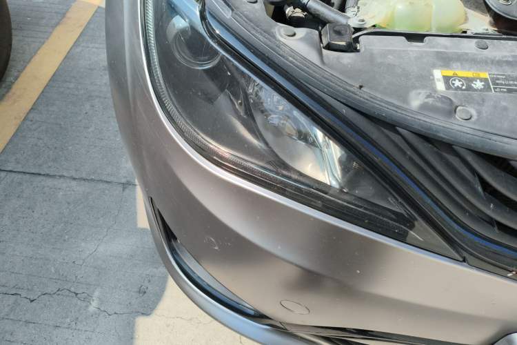 Used Chrysler Grand Voyager PHEV 2018 3.6L Plug-in Hybrid Right Front Headlight