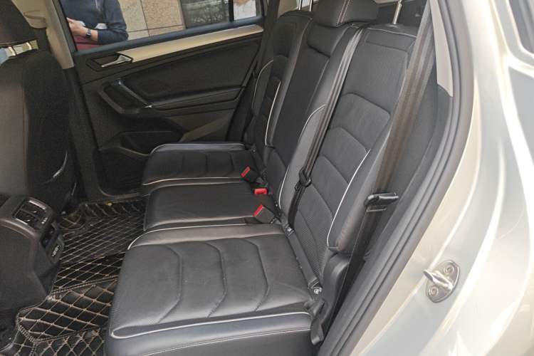 Used Volkswagen Tiguan L New Energy 2019 430 PHEV Hybrid Flagship Model Left Rear Seat