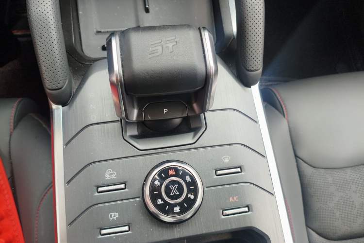 Used JETOUR Traveler 2024 2.0T All-Wheel-Drive CrossPRO Entertainment Edition