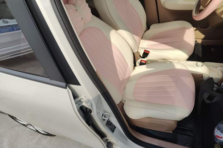 Used Wuling Hongguang MINIEV 2025 Four-Door Version 301km Zhenxiang+ Model
