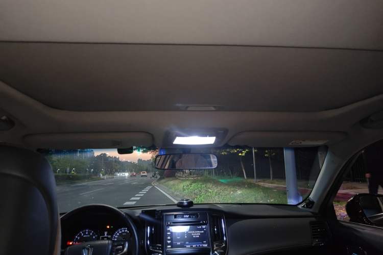 Used Toyota Crown 2015 2.5L Smart Edition
