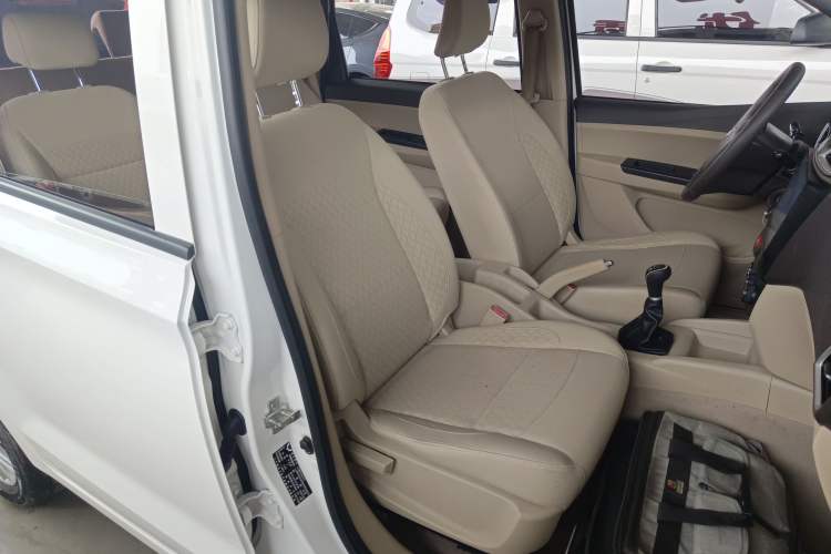 Used Wuling Hongguang 2015 1.5L S1 Standard China V-Emission Standards