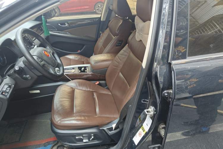 Used Hongqi H7 2015 2.0T Luxury Model