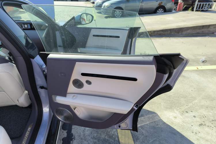 Used Avatr 06 2025 Pro Range-Extended Edition
