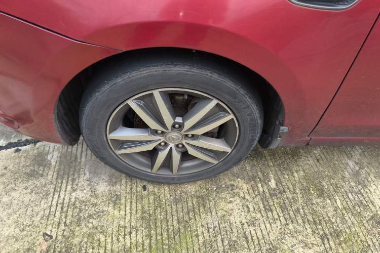 Used CHANGAN Eado 2015 1.6L Manual Luxury Model China V Standard Left Front Wheel Hub