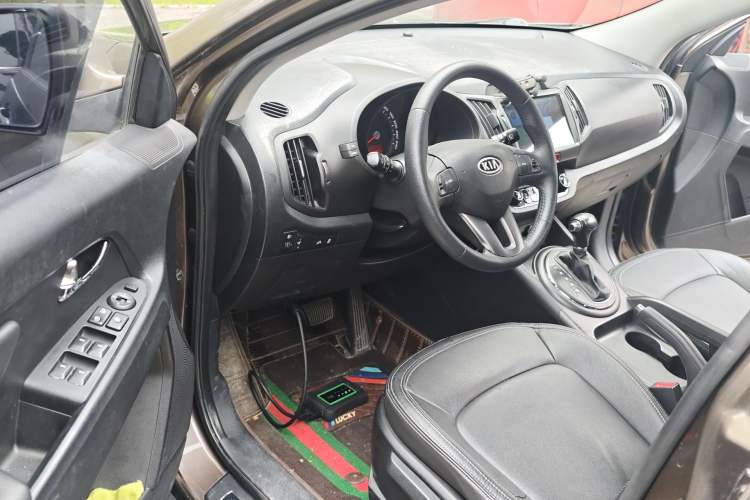 Used Kia Sportage R 2011 2.0L Automatic Two-Wheel Drive GLS Driver Seat