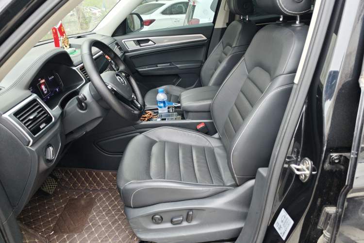 Used Volkswagen Teramont 2020 Revised Version 330TSI Two-Wheel Drive Luxury Edition Left Front Seat