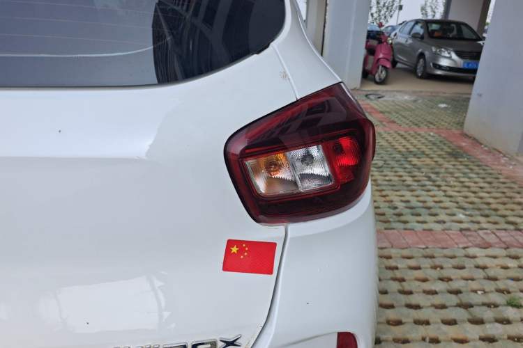 Used Dongfeng NAMMI BOX 2022 Chasing Wind Edition 331 km Standard Model
