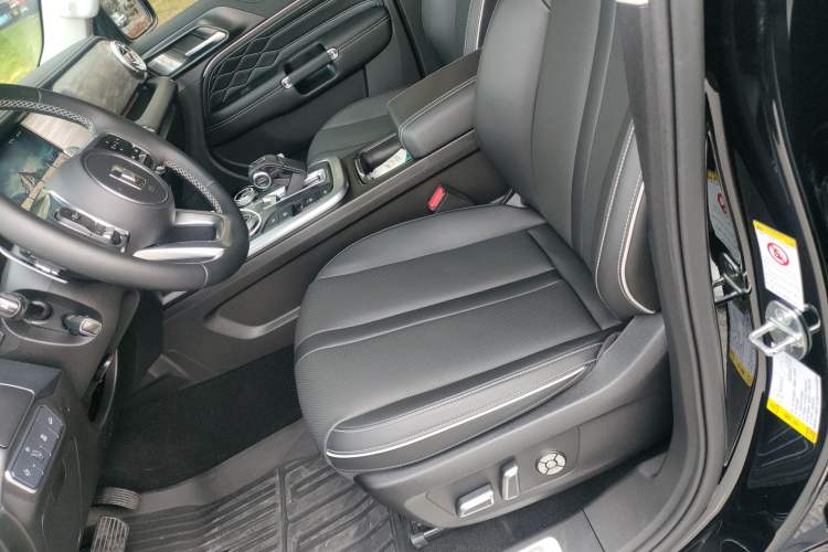 Used Tank 300 2021 City Edition 2.0T—Truly Stylish
