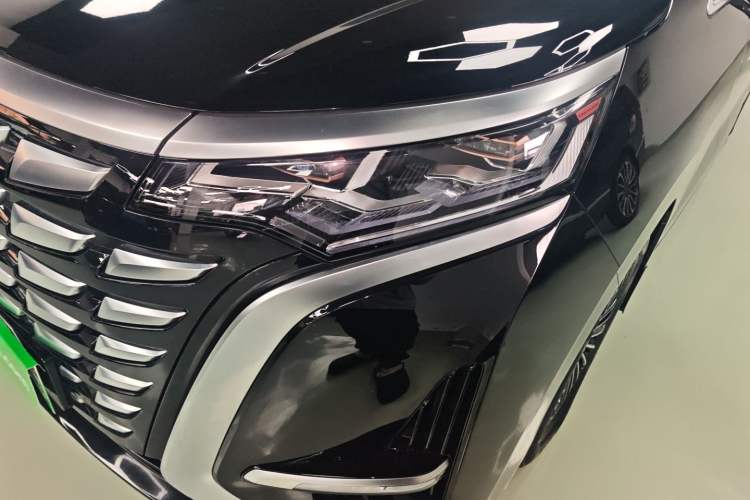 Used Denza D9 2024 DM-i 980 Four-Wheel Drive Prestige Model