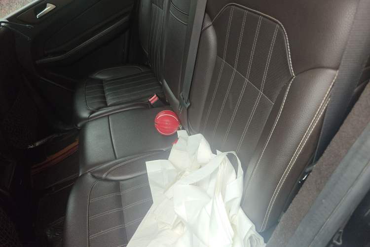 Used Mercedes-Benz GLE 2016 GLE 400 4MATIC Left Rear Seat