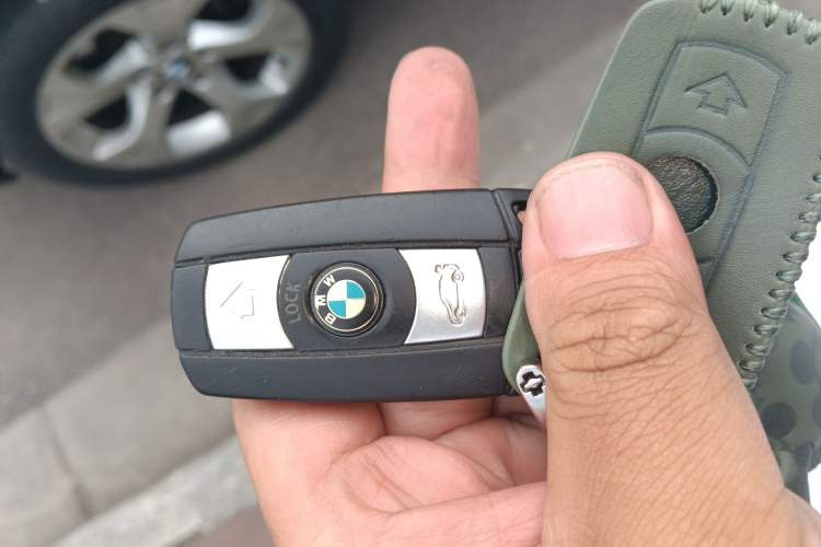 Used BMW X1 2012 sDrive18i Luxury Edition Vehicle Key