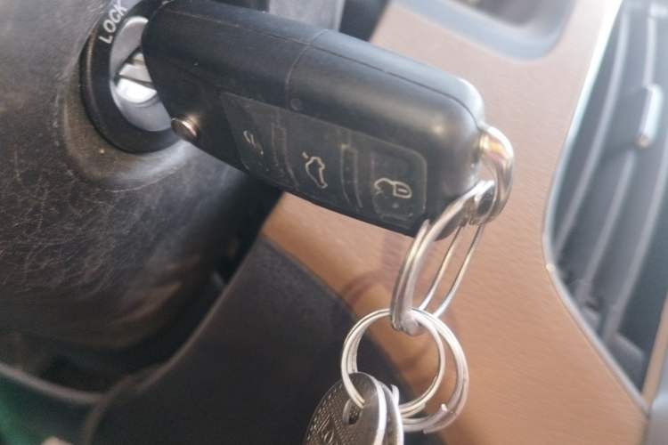 Used Baojun 630 2013 1.5L automatic comfort version Vehicle Key