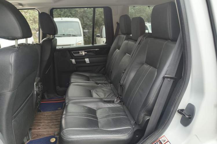 Used Land Rover Discovery 2011 4.0 V6 HSE