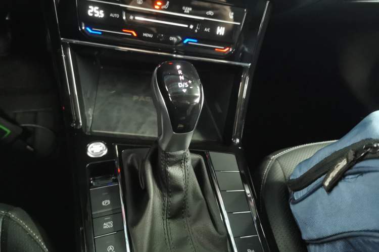 Used Volkswagen Passat 2025 Outstanding Model 380TSI Starry Dragon Edition