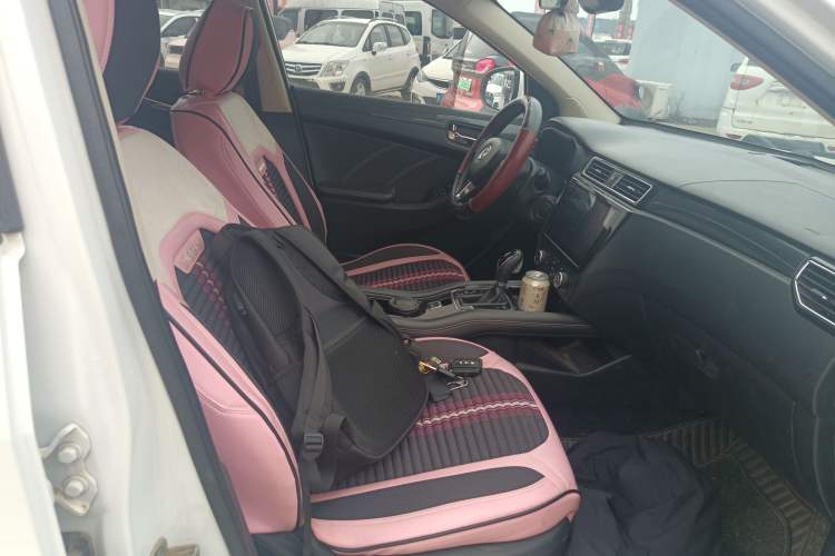 Used Dongfeng Fengon 580 2017 Revised Version 1.5T CVT Luxury Edition Right Front Seat