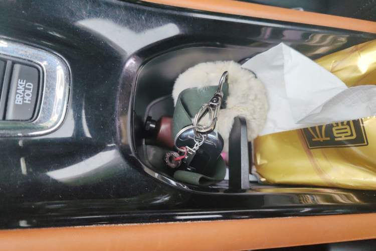 Used Honda Vezel 2015 1.8L CVT 2WD Luxury Model