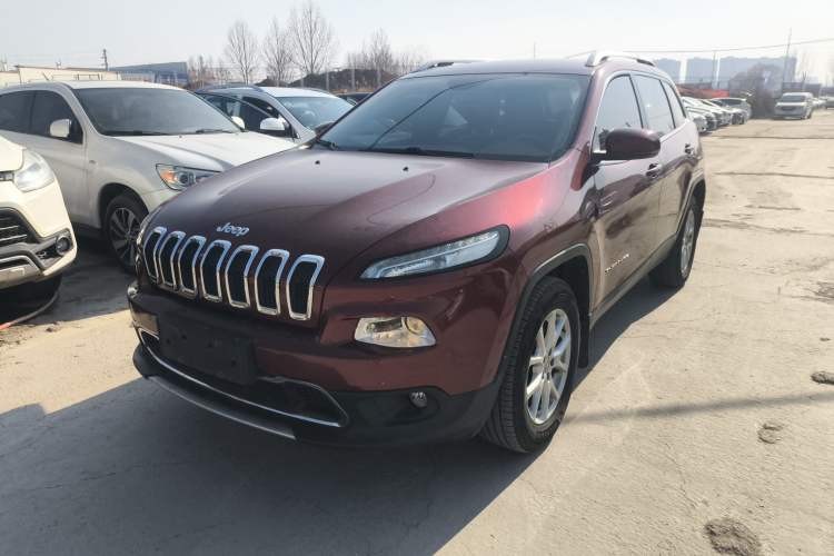 Used Jeep Cherokee 2016 2.4L Professional Smart Version