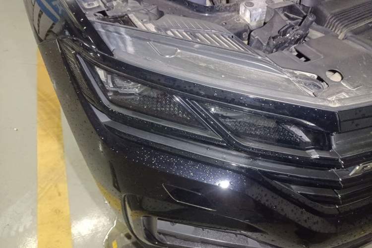 Used Volkswagen Touareg 2021 3.0 TSI Prestige Edition Classic Sport Package Right Front Headlight