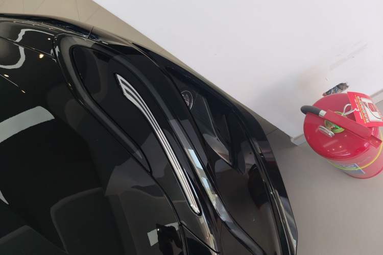 Used Hongqi E-QM5 2024 560km PLUS Left Front Headlight