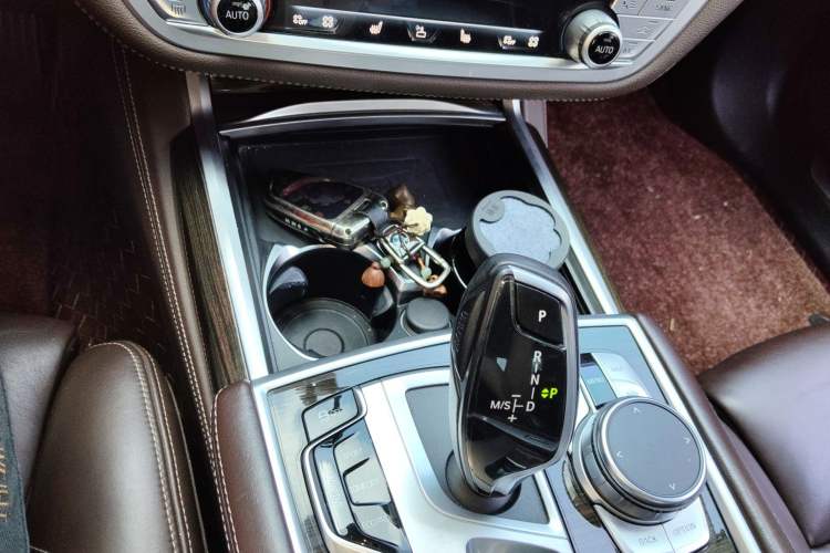 Used BMW 7 Series 2019 730Li Luxury Package Gear Lever