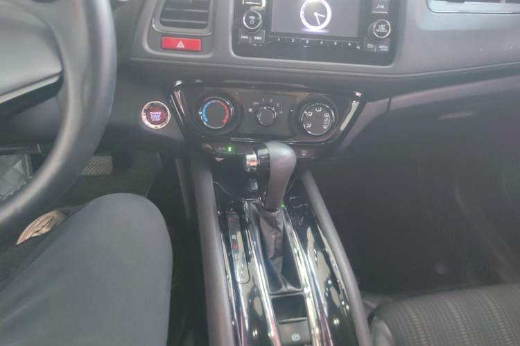 Used Honda Vezel 2016 1.8L CVT Front-Wheel Drive Pioneer Edition
