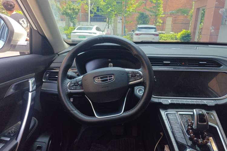 Used Geely Auto Emgrand X7 Sport 2020 1.8TD DCT ZhiZun PRO