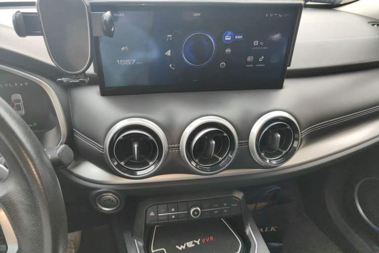 Used Wey VV6 2020 2.0T Two-Wheel Drive Smart Enjoyment+