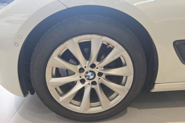 Used BMW 3 Series GT 2018 320i Sport Edition