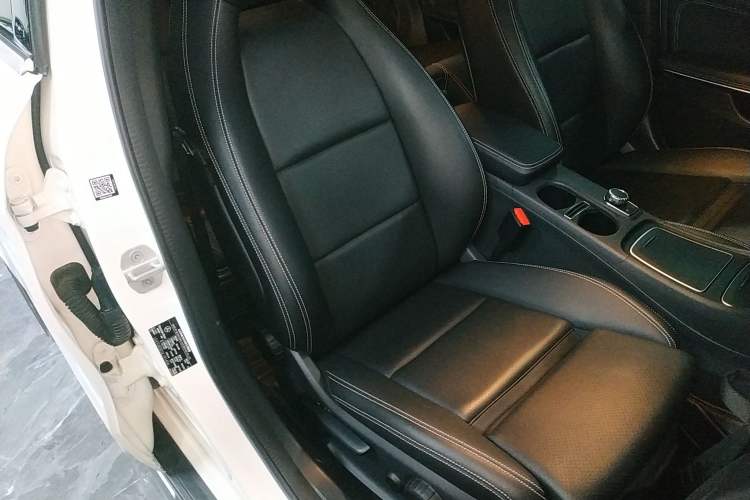 Used Mercedes-Benz GLA 2017 GLA 200 Fashion Model