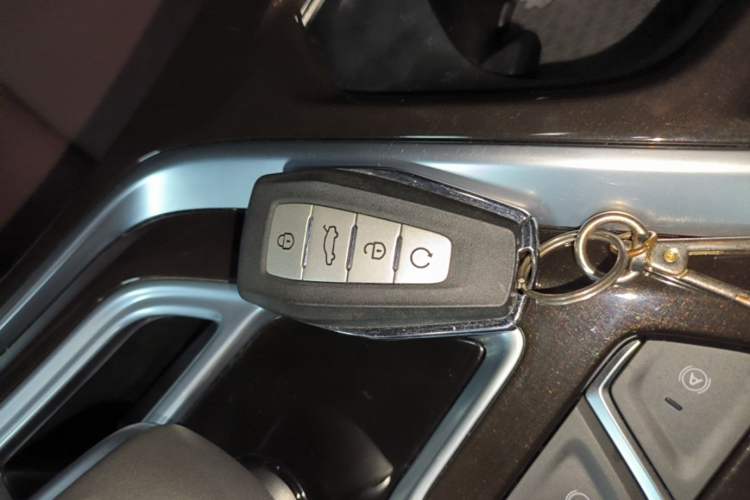 Used Geely Auto Jiajie 2022 1.8TD DCT Platinum Luxury Edition Interior 1