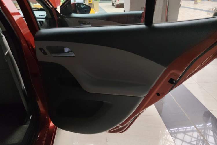 Used Chevrolet Sail 2015 Sail 3 1.5L Manual Happiness Edition