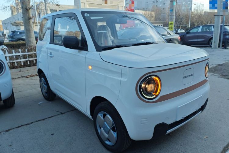 Used Geely Galaxy Panda 2024 Panda Mini 200km Endurance Bear