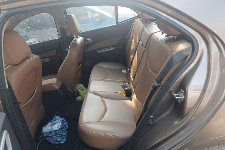 Used Baojun 630 2013 1.5L manual Elite version
