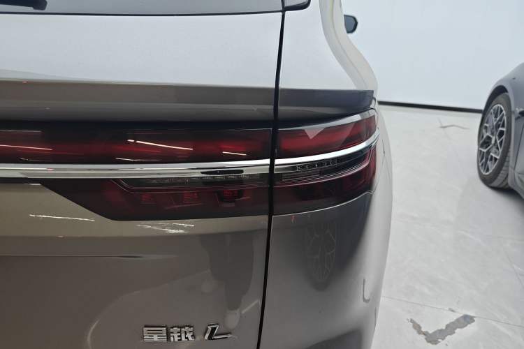 Used Geely Auto Monjaro L 2024 2.0TD High-Power Automatic Two-Wheel Drive Skyline Edition