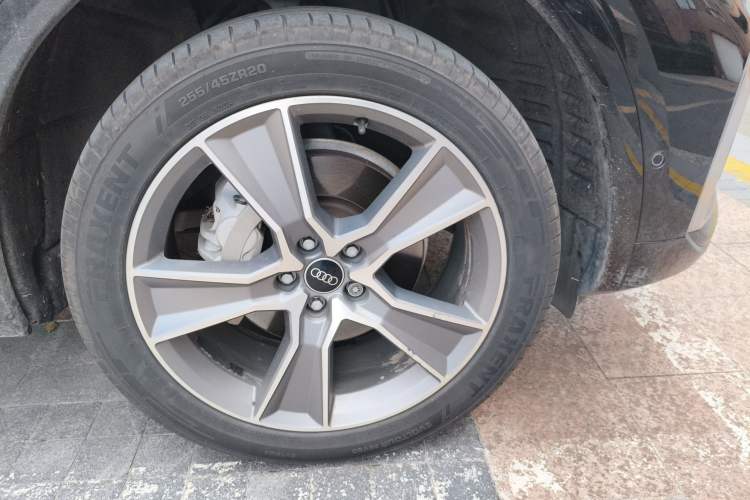 Used Audi Q5L 2022 45T Luxury Dynamic Model
