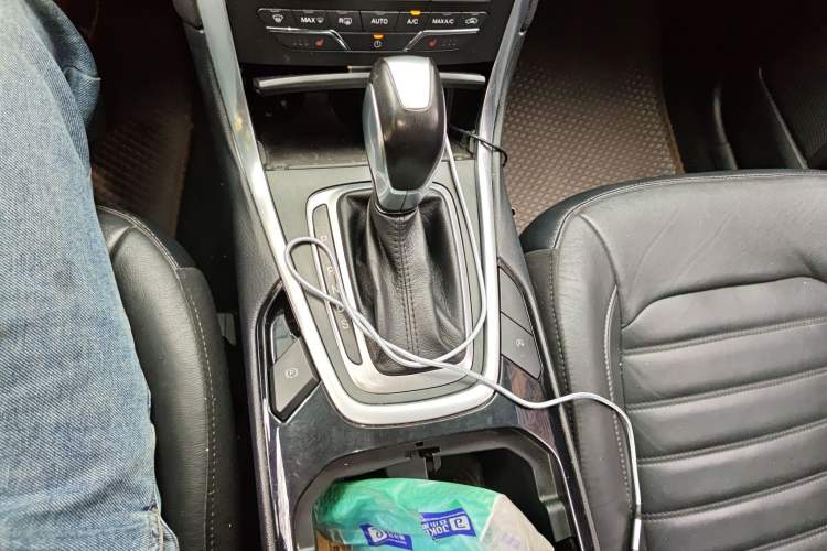 Used Ford Edge 2018 EcoBoost 245 Two-Wheel-Drive Titanium 7-Seater China V Standard