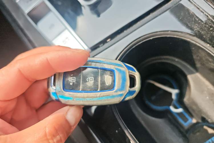 Used Hyundai Elantra 2023 1.5L CVT GLX Elite Edition Interior 1